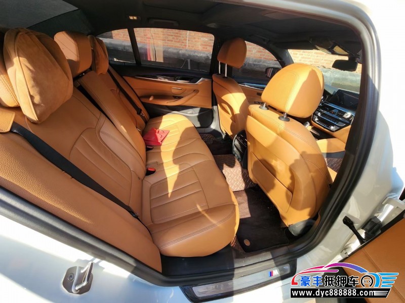 18年宝马5系轿车抵押车出售