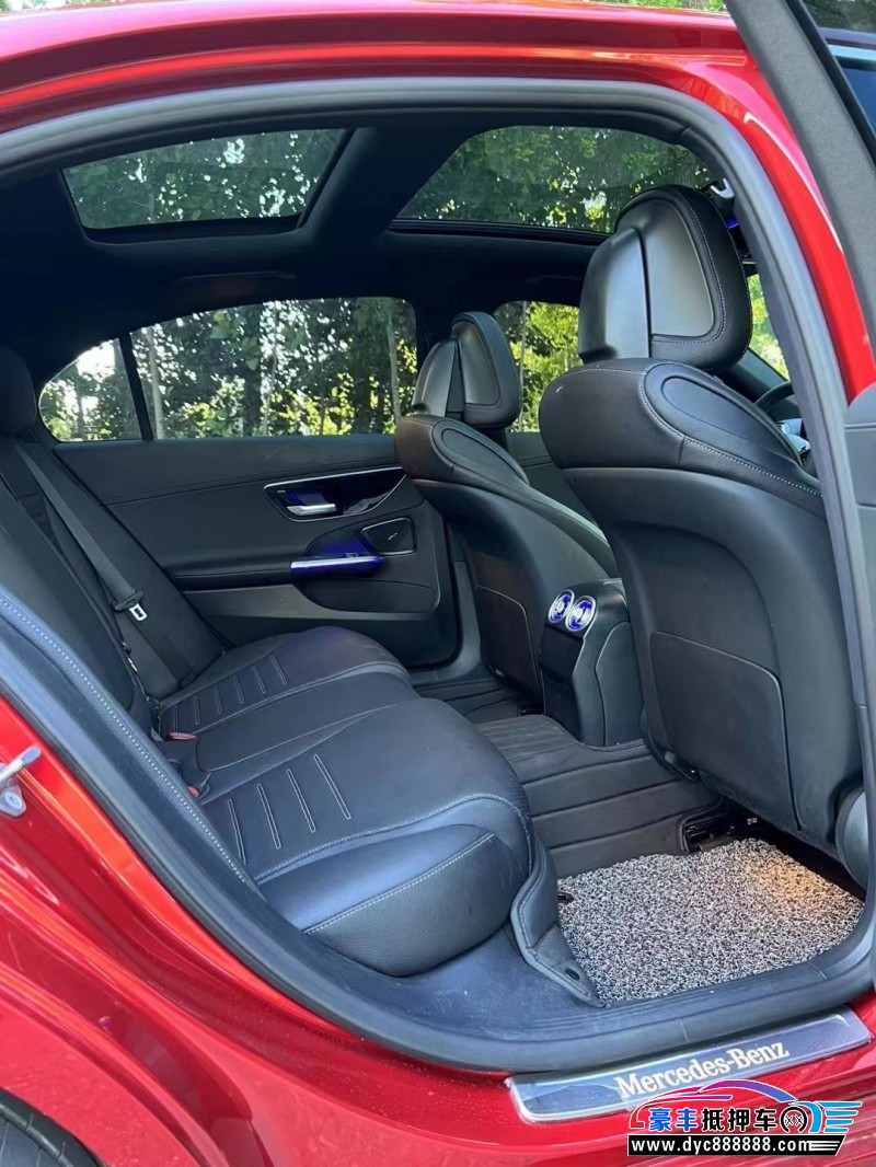 22年奔驰C轿车抵押车出售