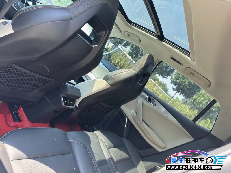 22年领克06SUV抵押车出售