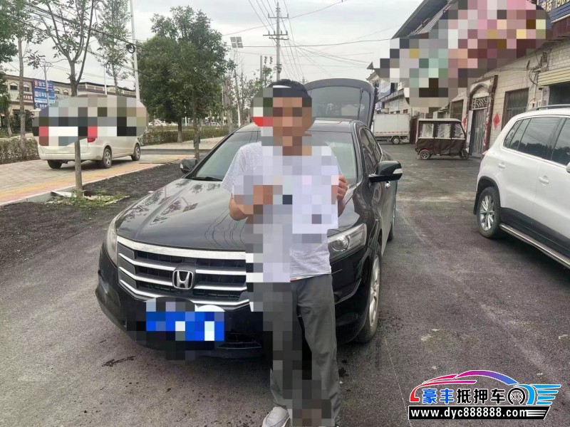 12年本田歌诗图轿车抵押车出售