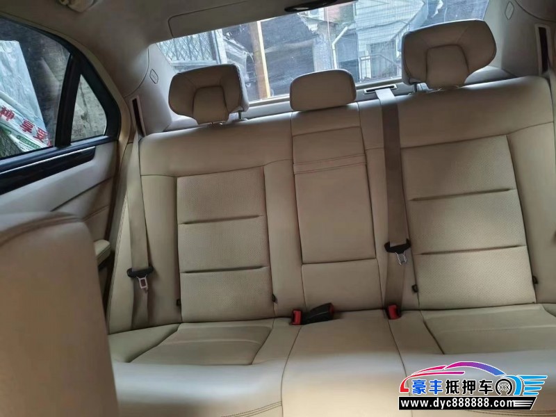 15年奔驰E轿车抵押车出售