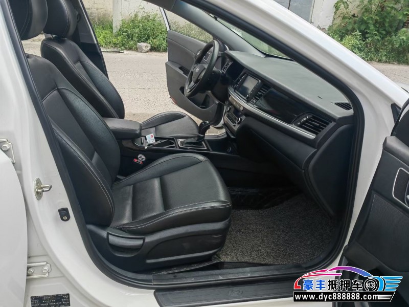 17年现代名图轿车抵押车出售