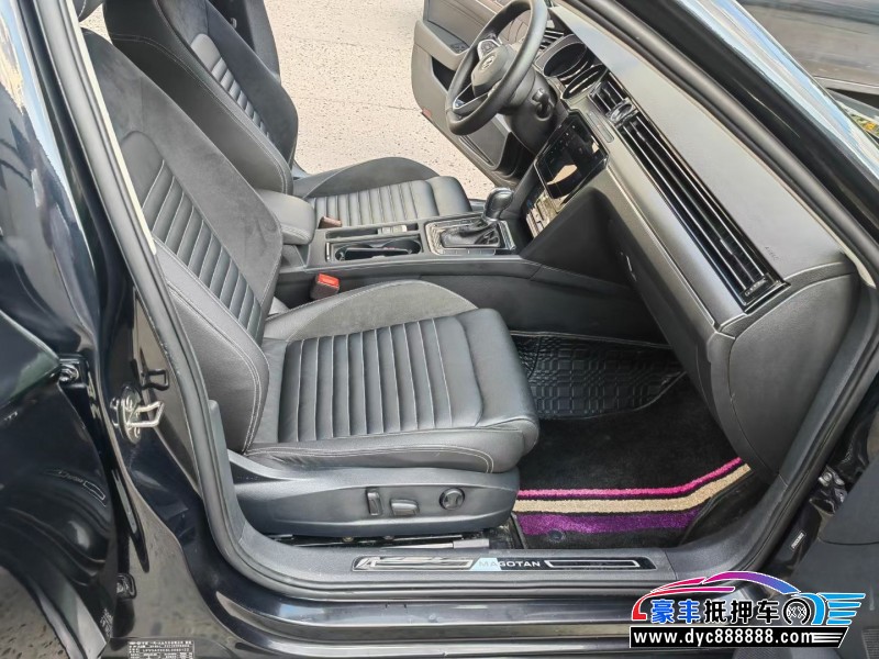 21年大众迈腾轿车抵押车出售