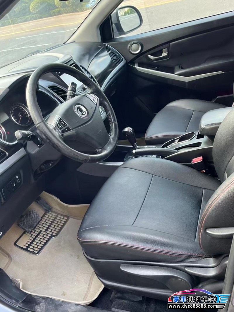 14年双龙柯兰多轿车抵押车出售