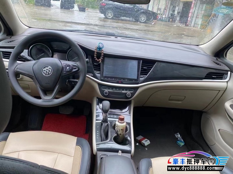 17年别克威朗轿车抵押车出售