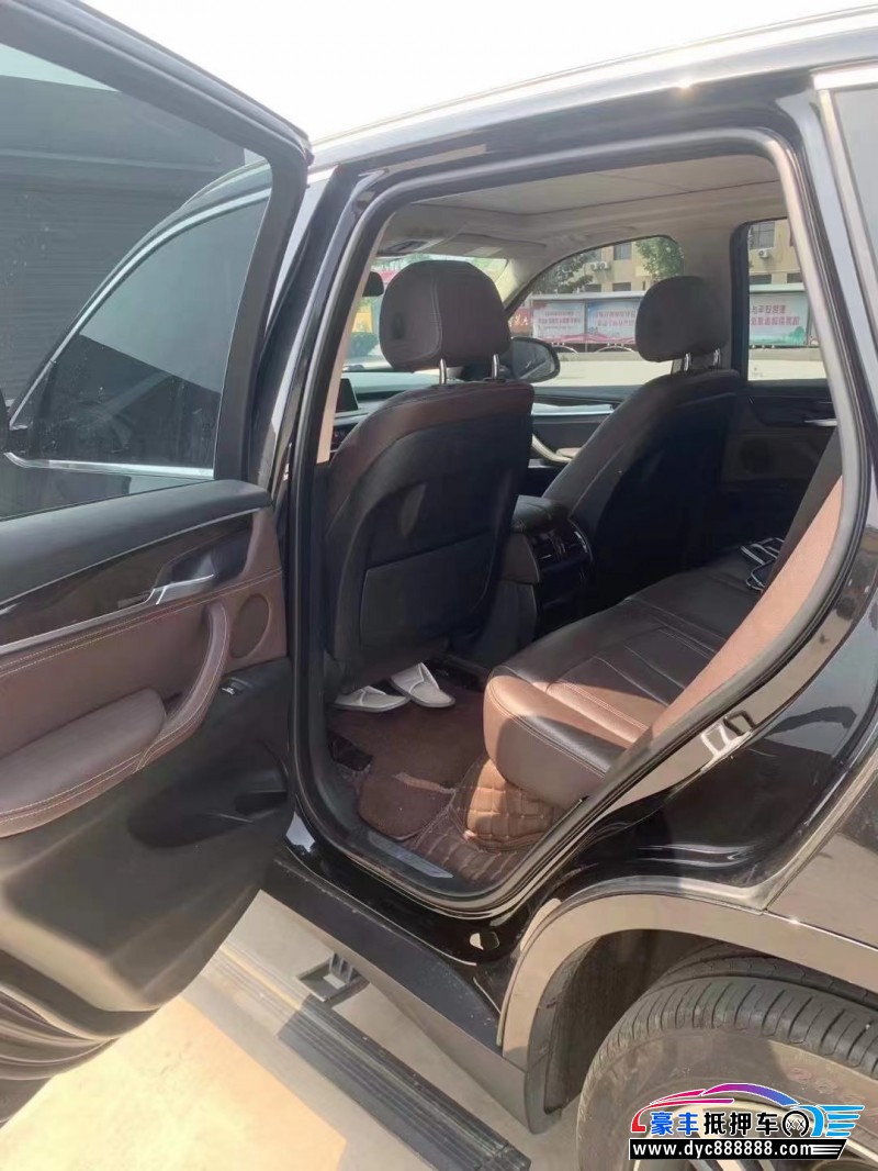 17年宝马X5轿车抵押车出售