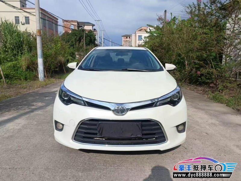 15年丰田雷凌轿车抵押车出售