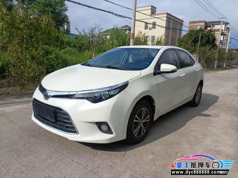 15年丰田雷凌轿车抵押车出售