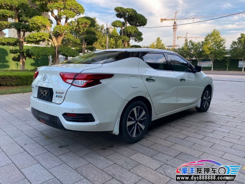 16年日产蓝鸟轿车抵押车出售