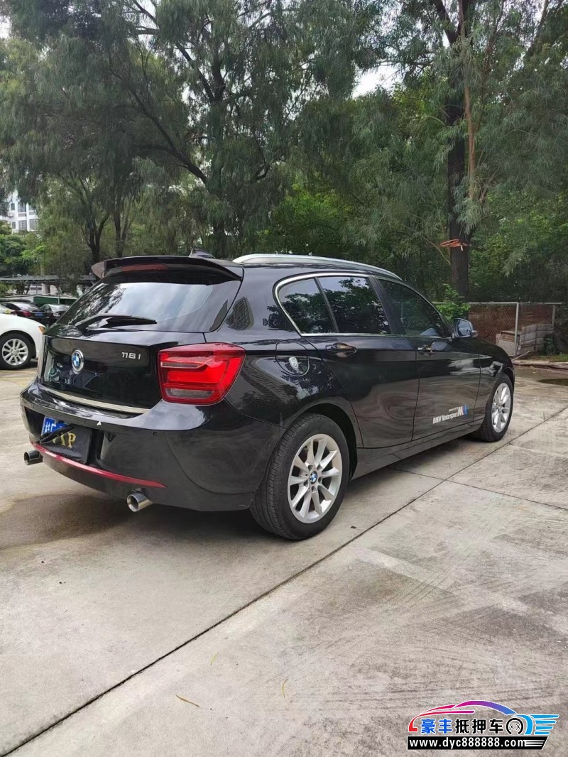 12年宝马1系轿车抵押车出售