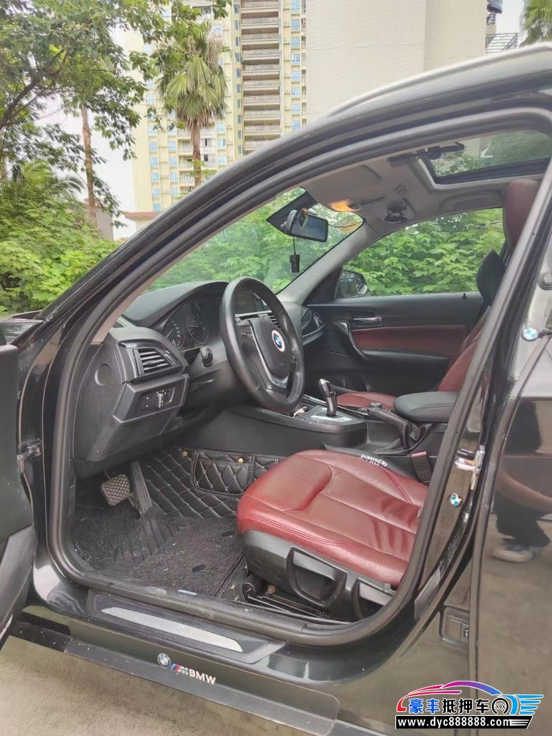 12年宝马1系轿车抵押车出售