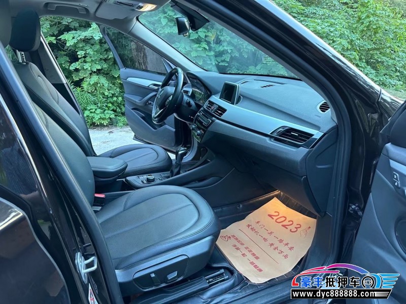 17年宝马X1轿车抵押车出售