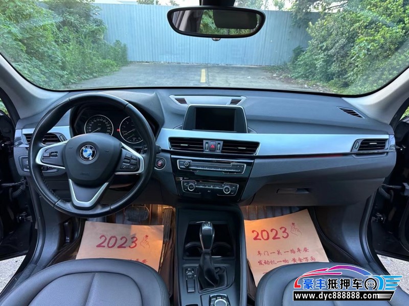 17年宝马X1轿车抵押车出售