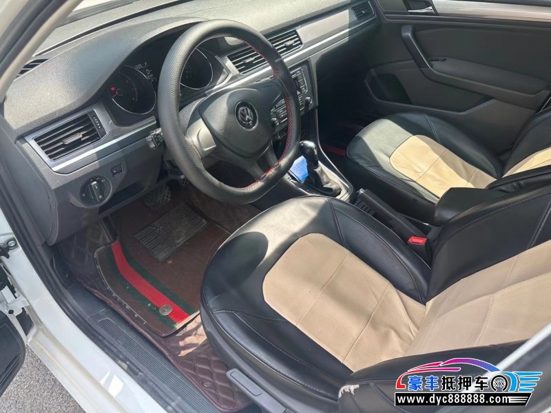 19年大众宝来轿车抵押车出售