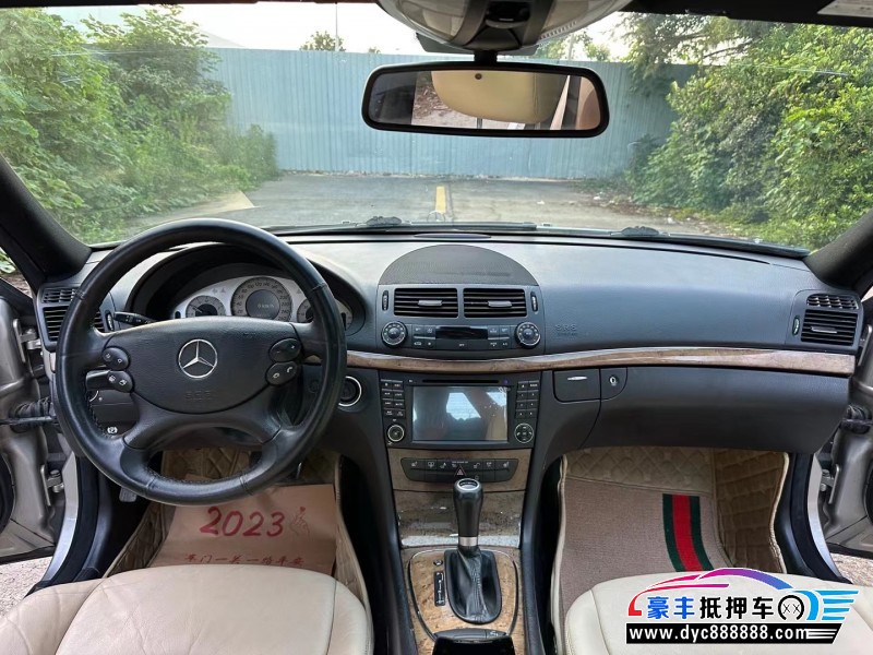 09年奔驰E轿车抵押车出售