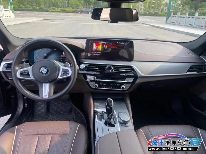 22年宝马5系轿车抵押车出售