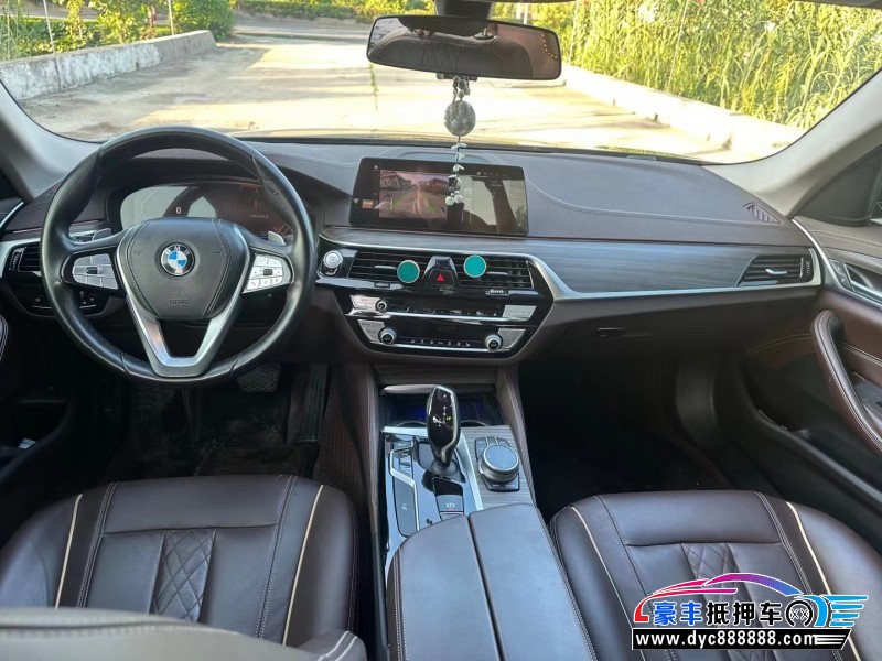 20年宝马5系轿车抵押车出售