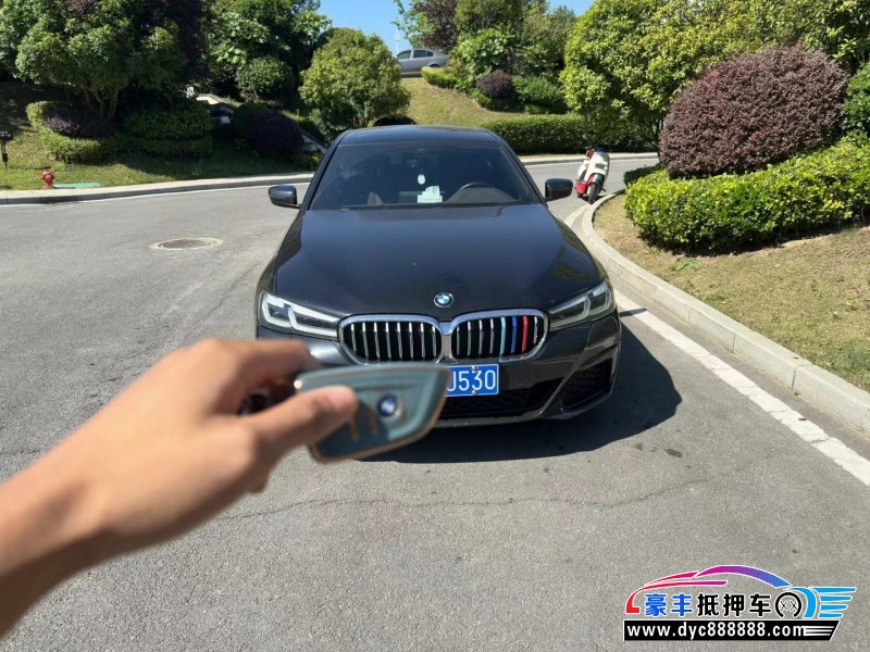 21年宝马5系轿车抵押车出售