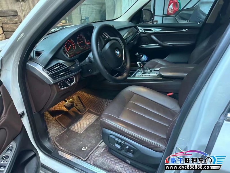 16年宝马X5轿车抵押车出售