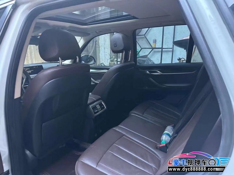 16年宝马X5轿车抵押车出售