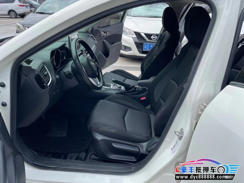 16年马自达3 Axela昂克赛拉轿车抵押车出售