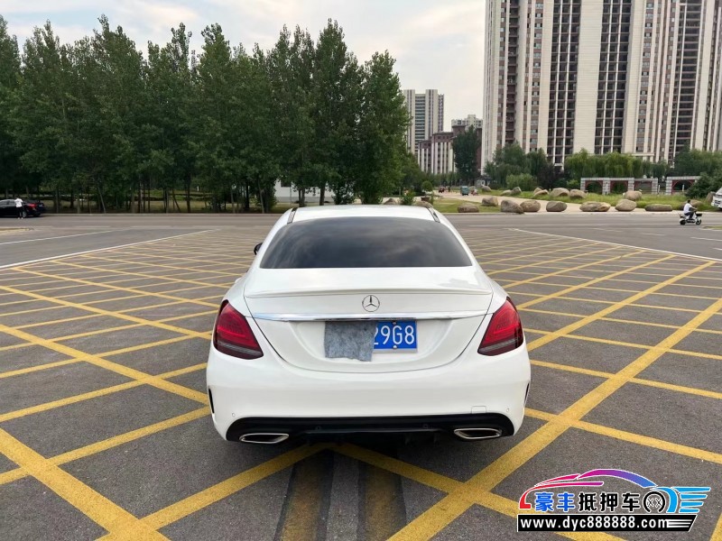 20年奔驰C轿车抵押车出售