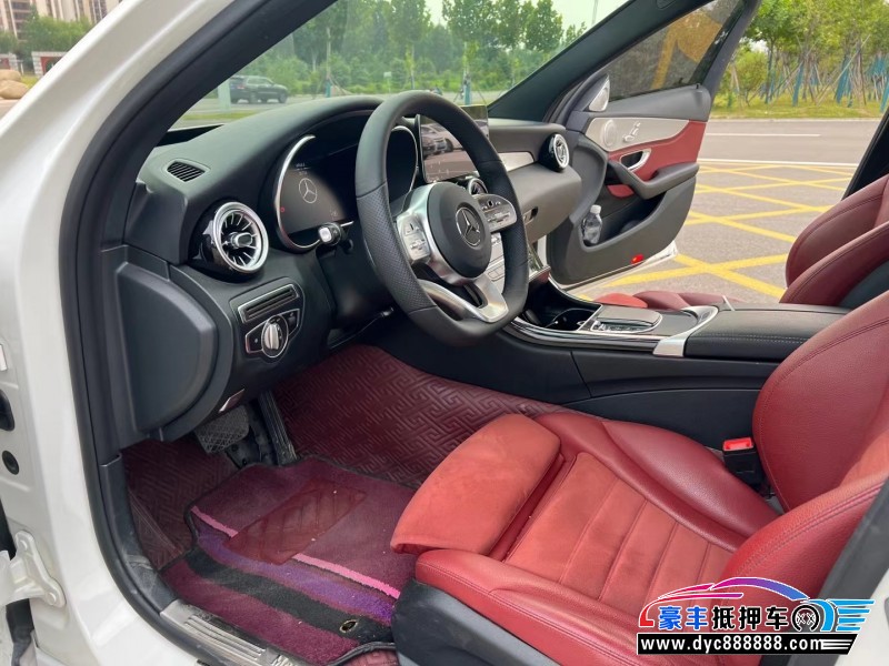 20年奔驰C轿车抵押车出售