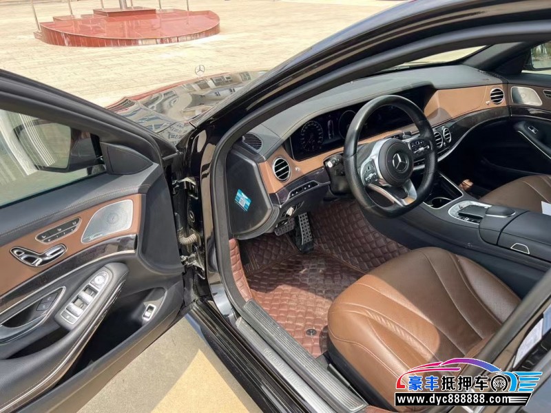 19年奔驰S轿车抵押车出售