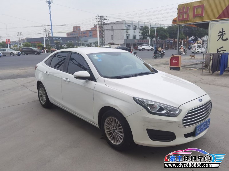 18年福特福睿斯轿车抵押车出售