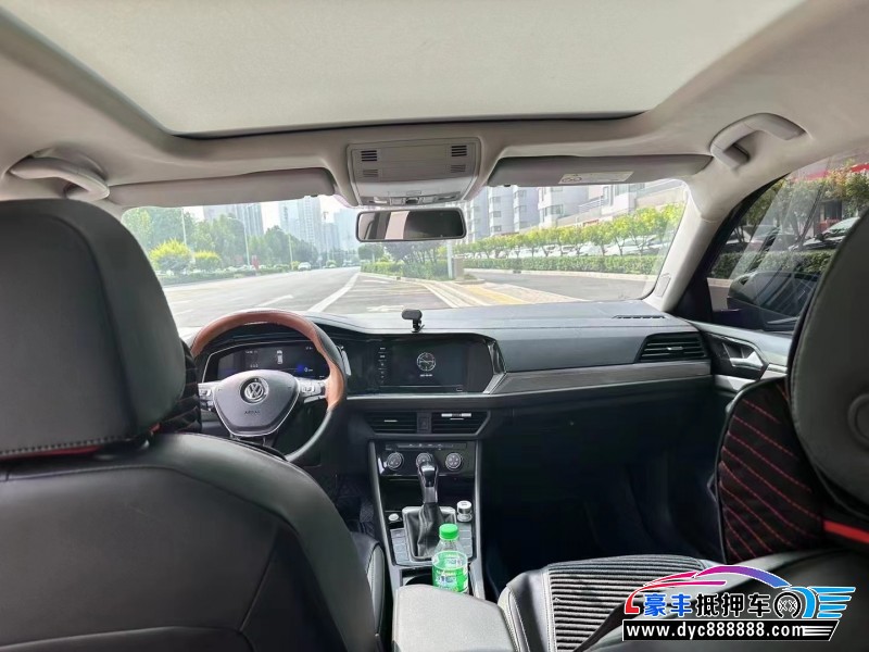 21年大众速腾轿车抵押车出售