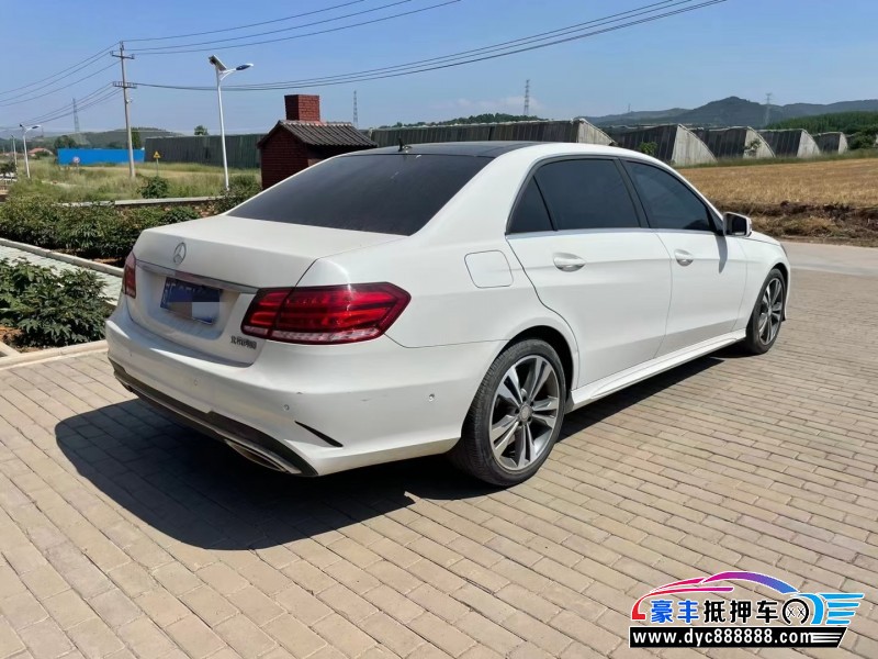 16年奔驰E轿车抵押车出售