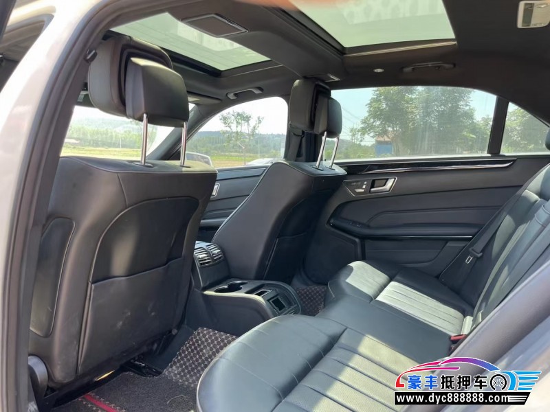 16年奔驰E轿车抵押车出售