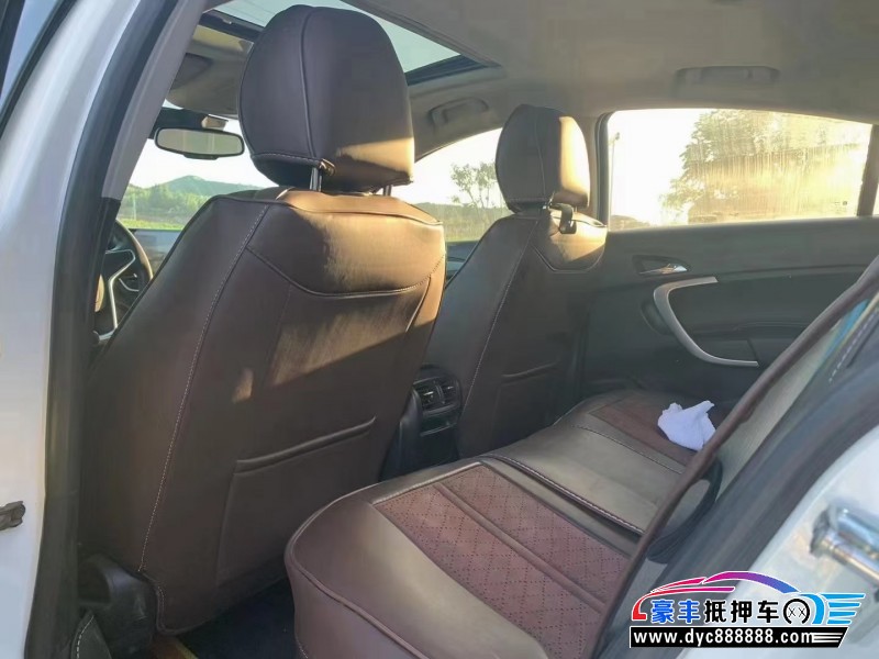 14年别克君威轿车抵押车出售