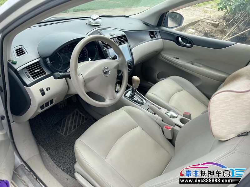 12年日产骐达轿车抵押车出售