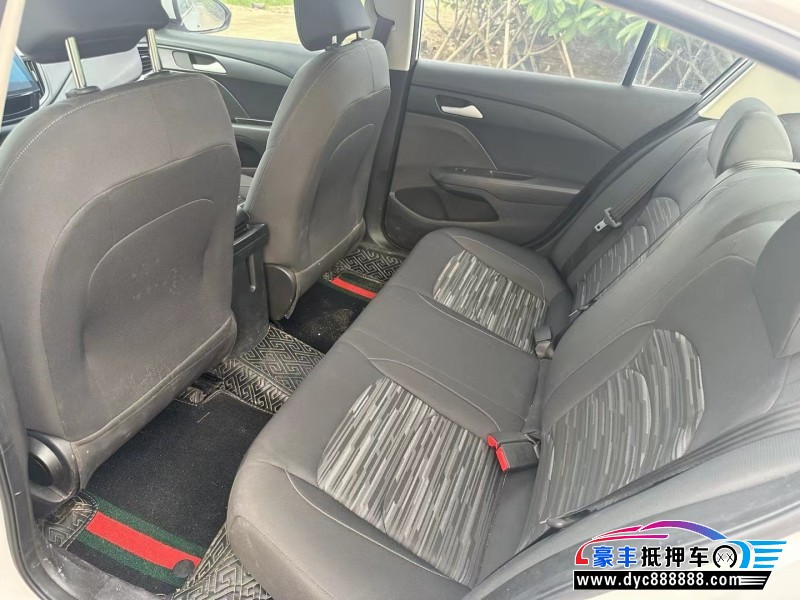 19年雪佛兰科沃兹轿车抵押车出售