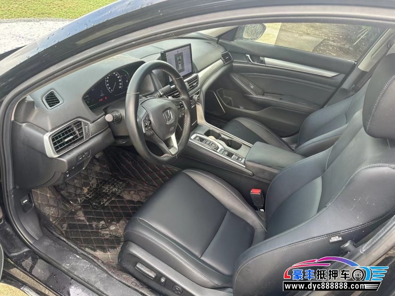 19年本田雅阁轿车抵押车出售