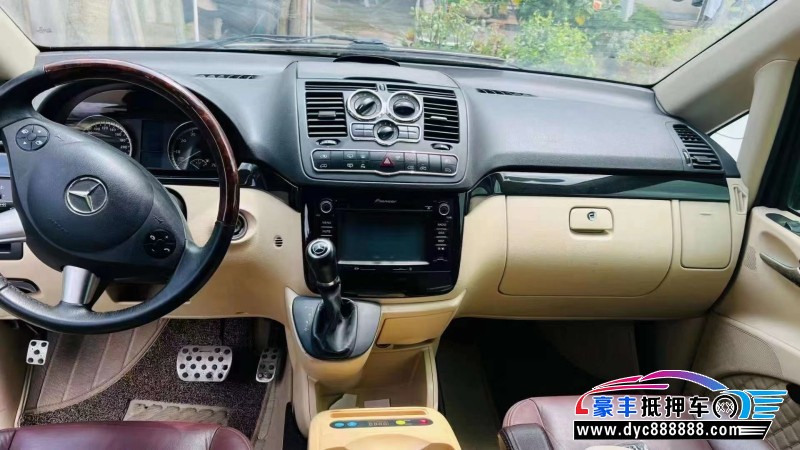 16年奔驰唯雅诺MPV抵押车出售