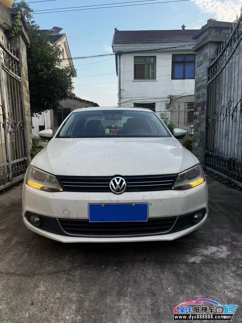 15年大众速腾轿车抵押车出售