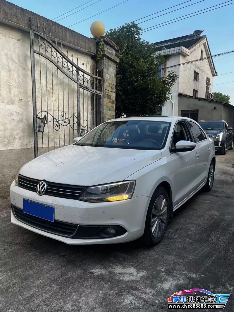 15年大众速腾轿车抵押车出售