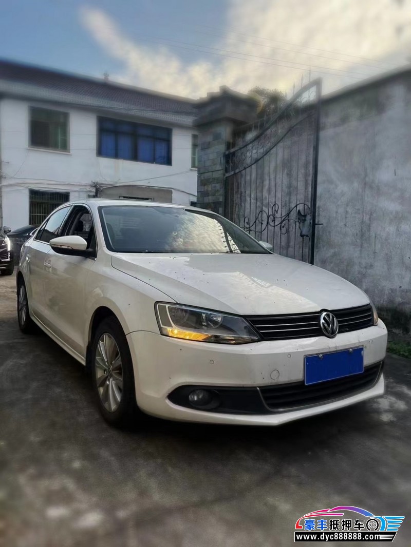 15年大众速腾轿车抵押车出售