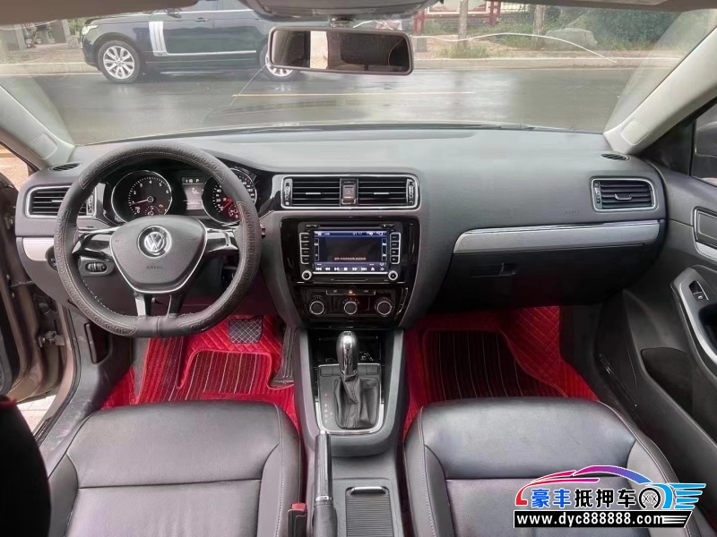 16年大众速腾轿车抵押车出售