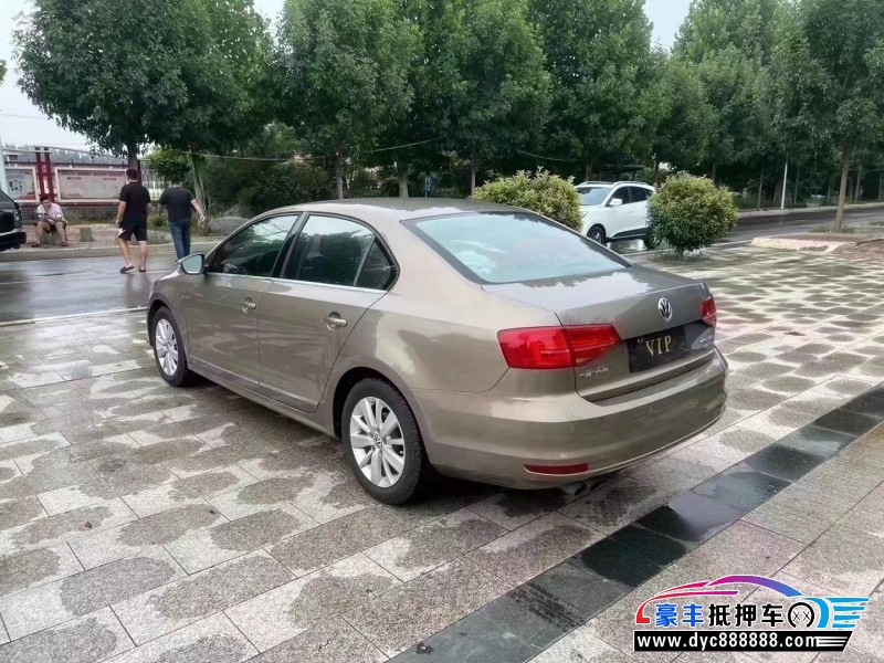 16年大众速腾轿车抵押车出售