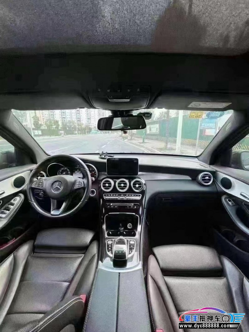 18年奔驰GLC(进口)轿车抵押车出售