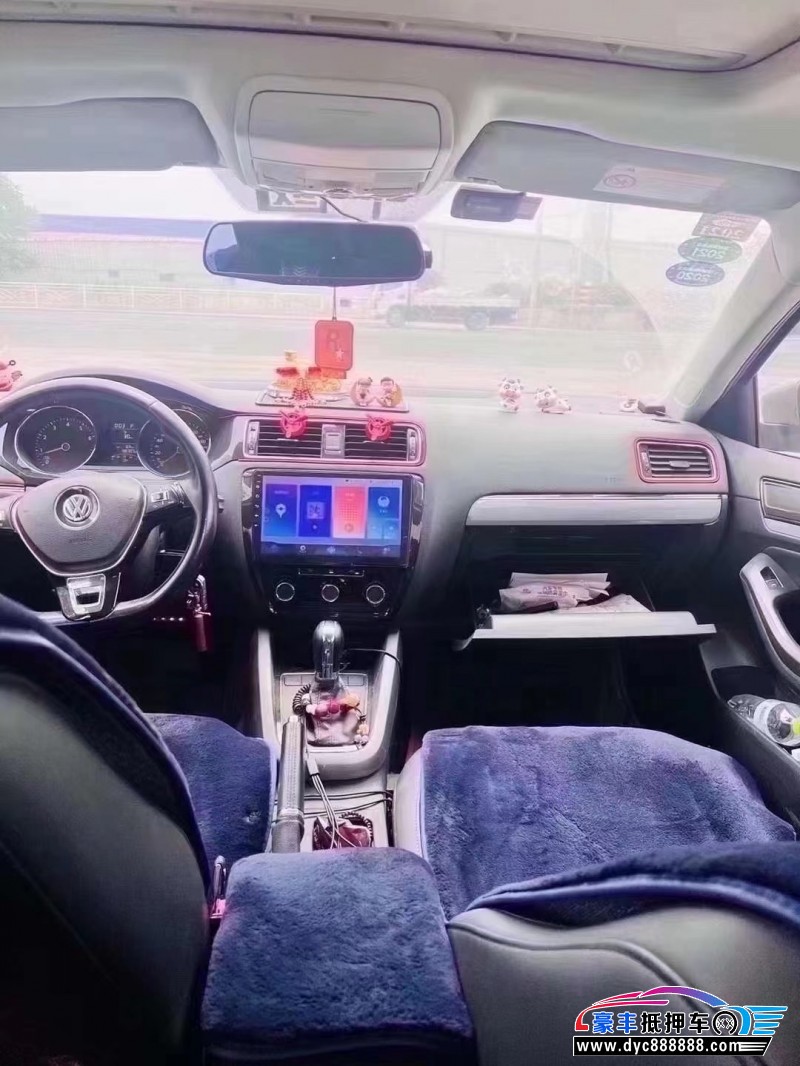 15年大众速腾轿车抵押车出售