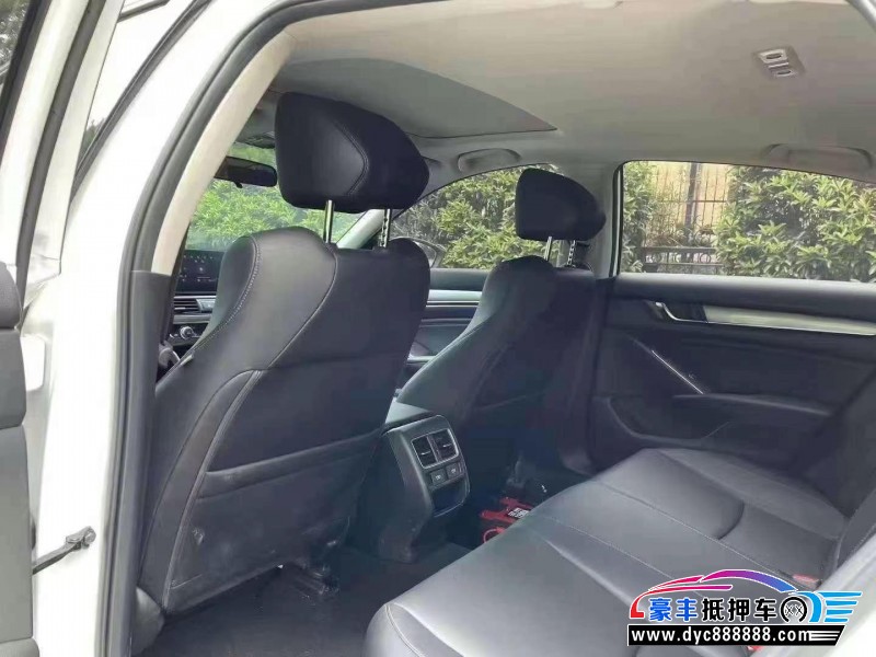 22年本田雅阁轿车抵押车出售