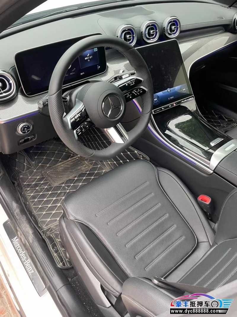 22年奔驰C轿车抵押车出售