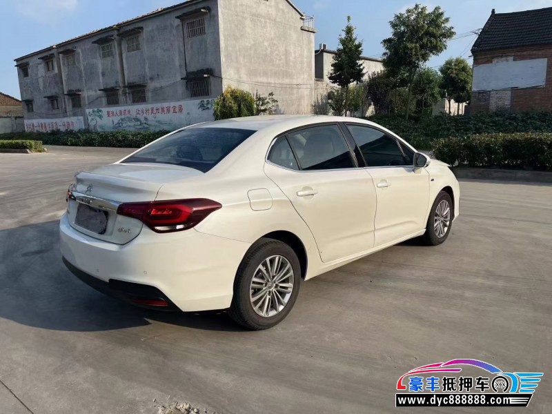 18年雪铁龙C4轿车抵押车出售