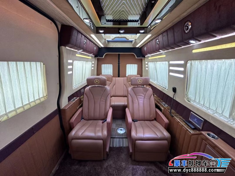 16年奔驰斯宾特MPV抵押车出售