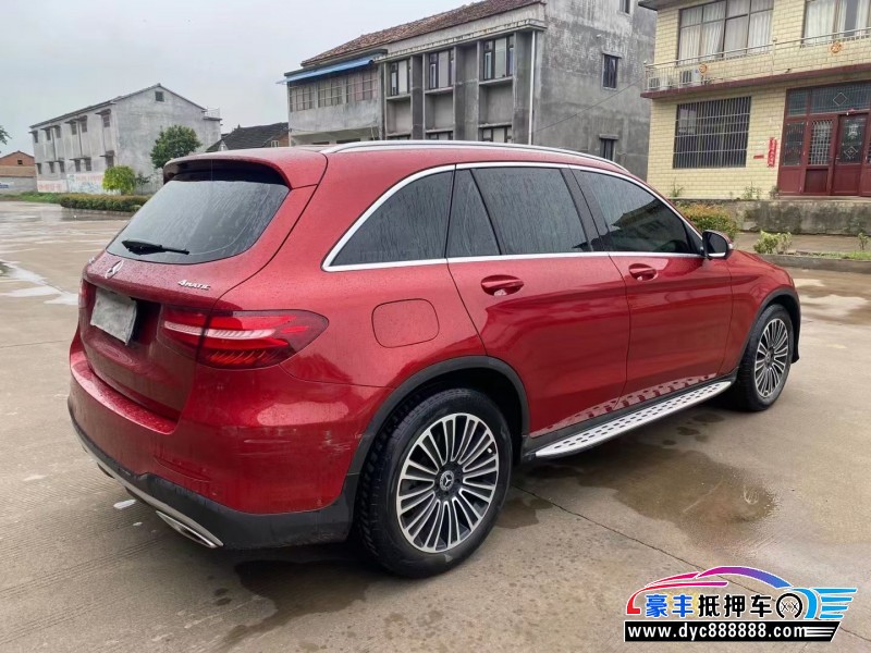 18年奔驰GLC轿车抵押车出售