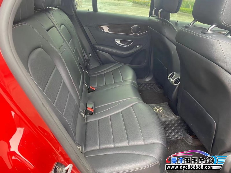 18年奔驰GLC轿车抵押车出售